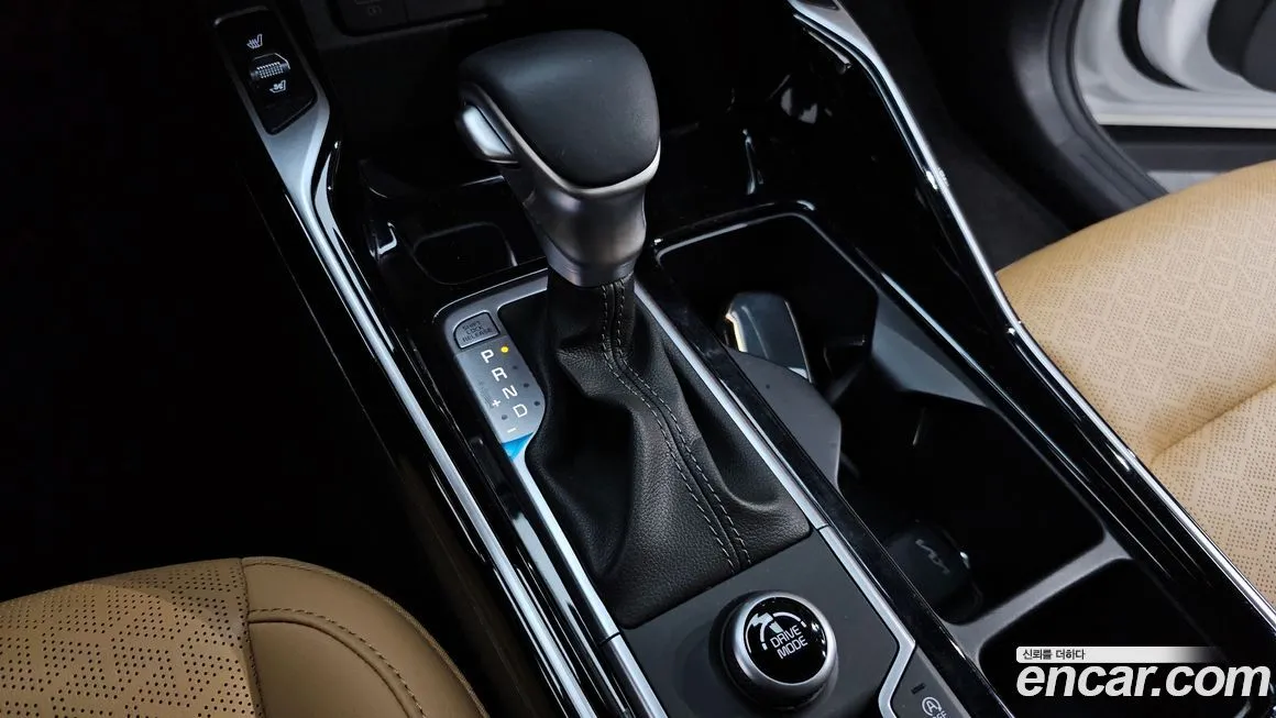 Kia Sorento — фото 9