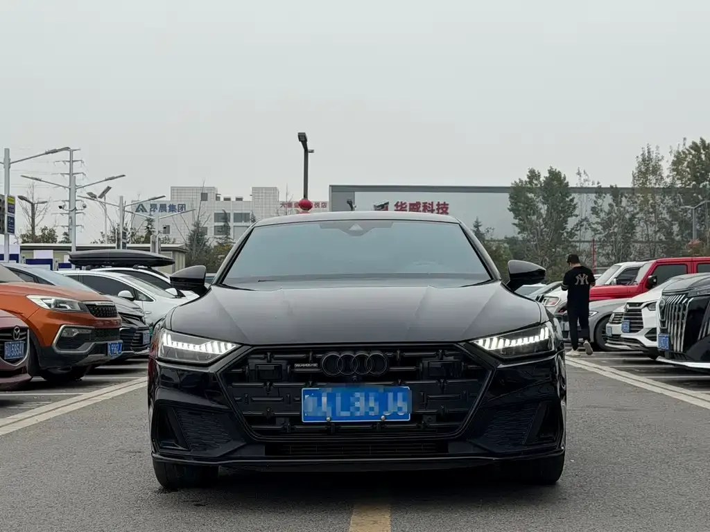 Audi A7L — фото 2