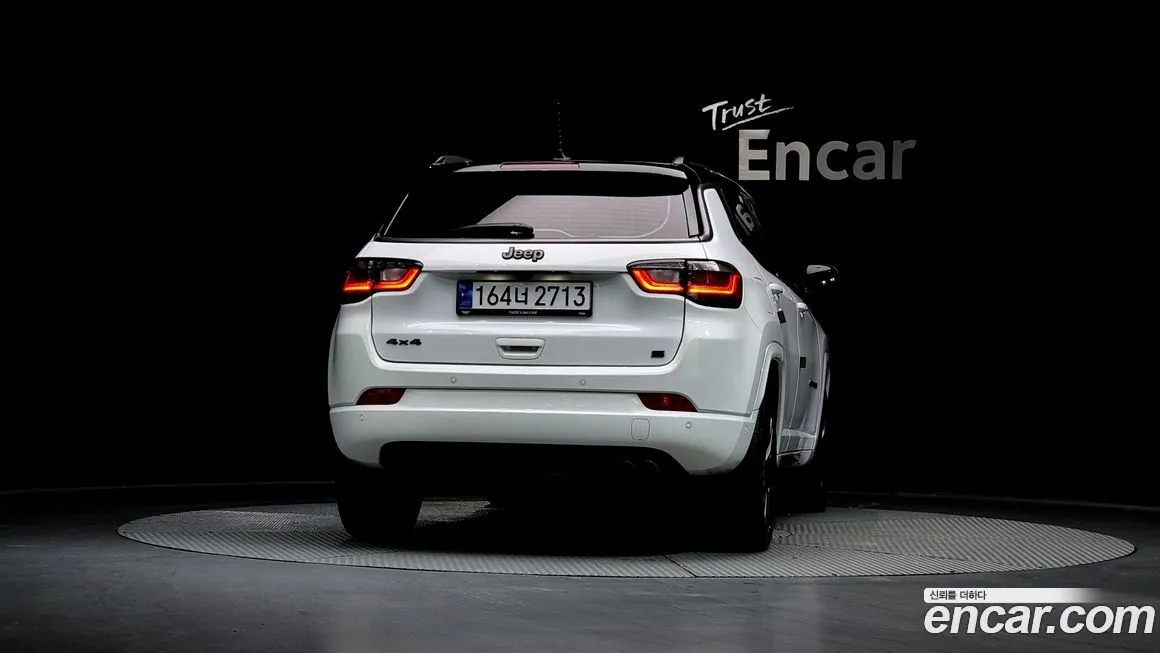 Jeep Compass — фото 4