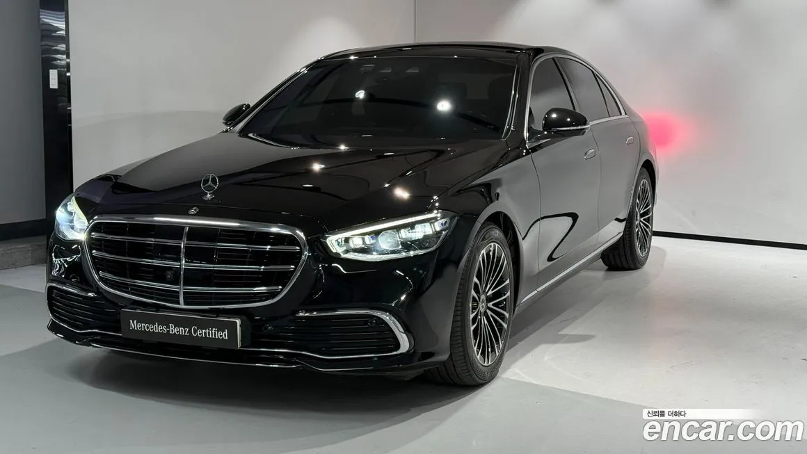 Mercedes-Benz S-Class — фото 1