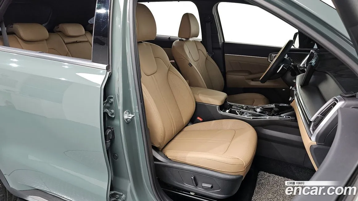 Kia Sorento — фото 10