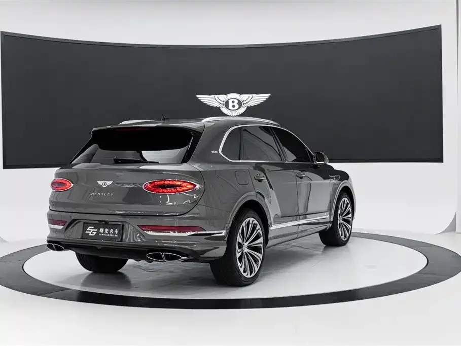 Bentley Bentayga — фото 4
