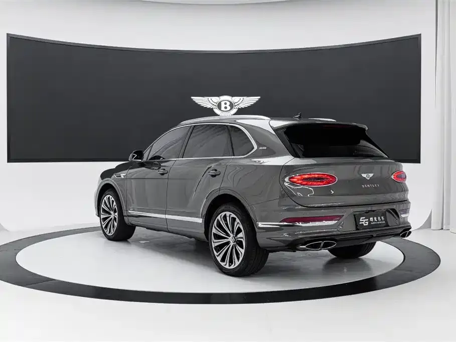 Bentley Bentayga — фото 6