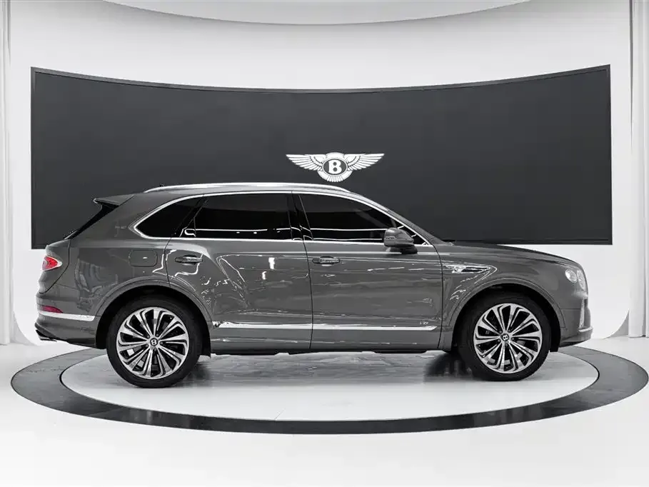 Bentley Bentayga — фото 7