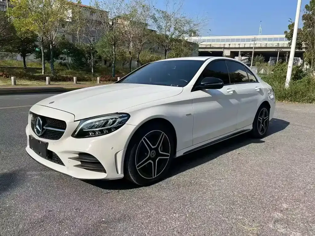 Mercedes-Benz C-Class — фото 1