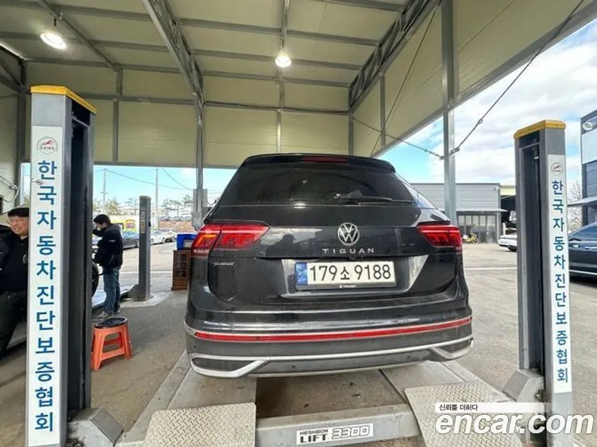 Volkswagen Tiguan — фото 2