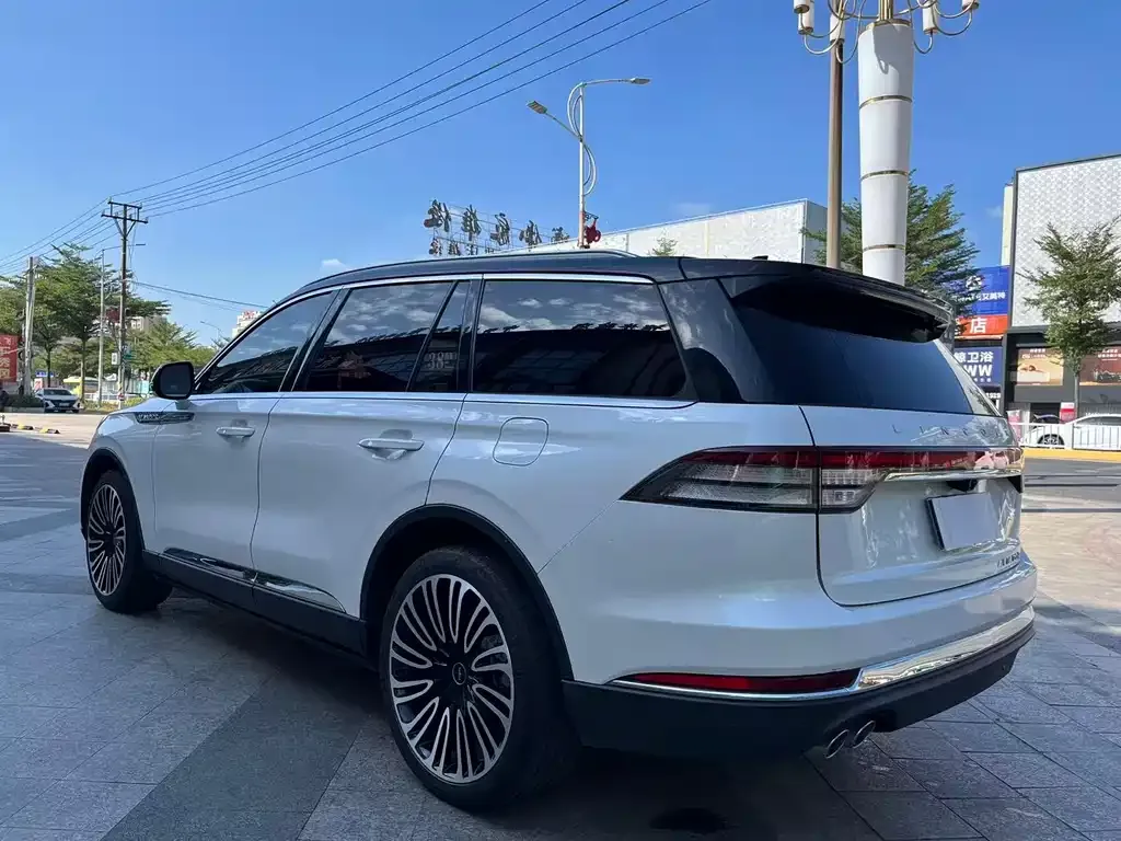 Lincoln Aviator — фото 6