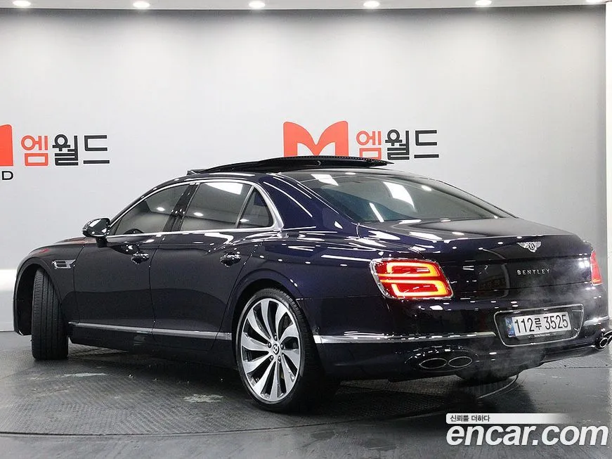 Bentley Flying Spur — фото 4