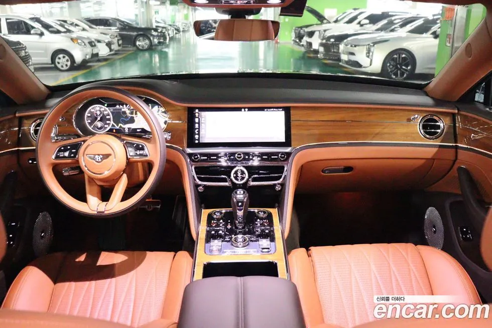Bentley Flying Spur — фото 6