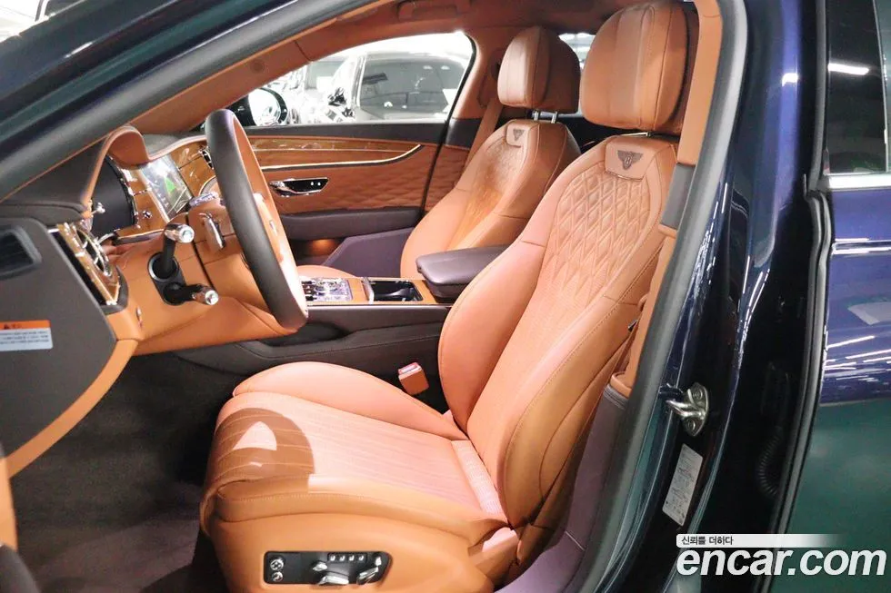 Bentley Flying Spur — фото 7