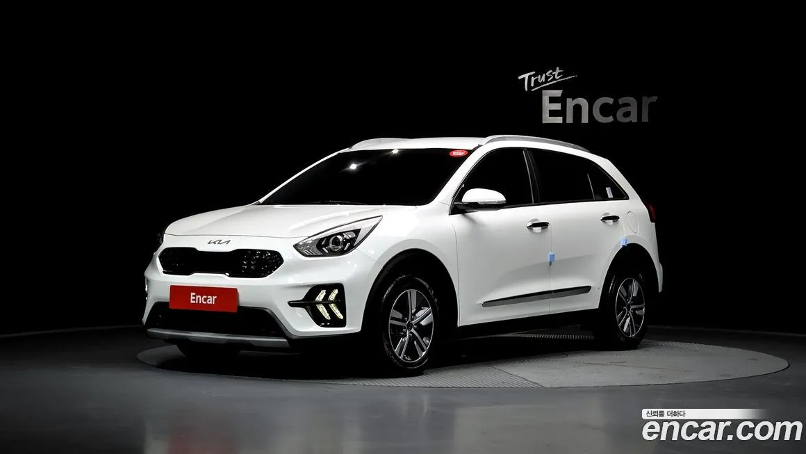 Kia Niro — фото 1