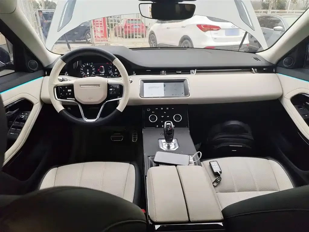 Land Rover Evoque — фото 10