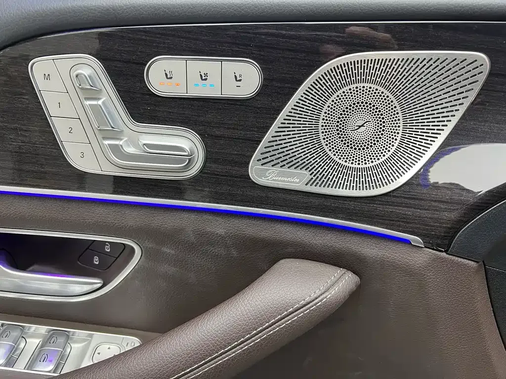 Mercedes-Benz GLS — фото 7