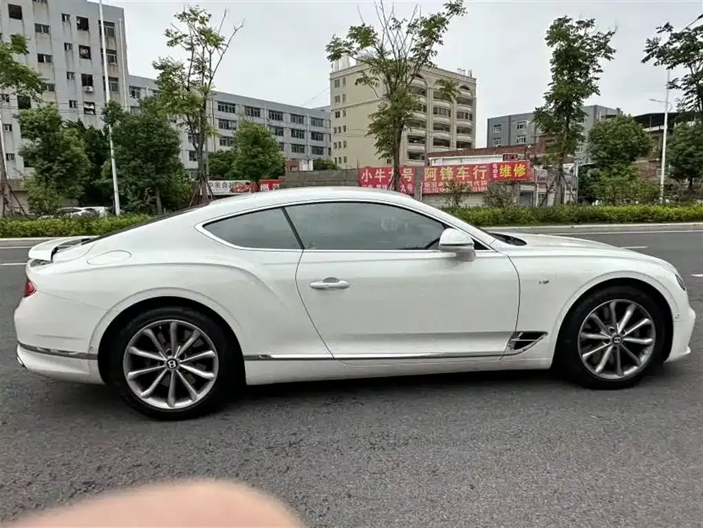 Bentley Continental — фото 2