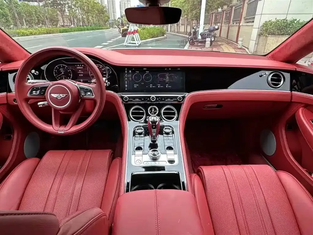 Bentley Continental — фото 6