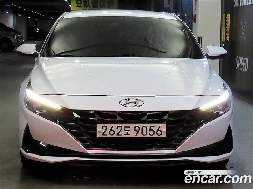 Hyundai AVANTE — фото 1