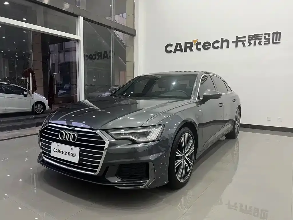 Audi A6L — фото 1