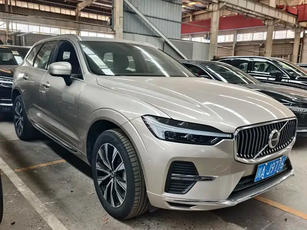 Volvo XC60 — фото 3