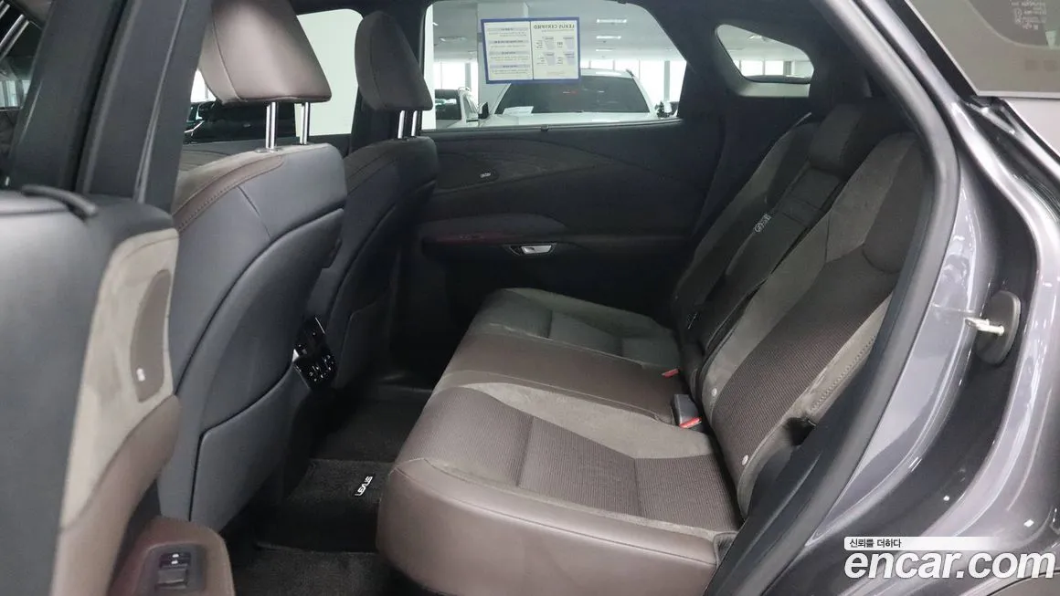 Lexus RX — фото 10