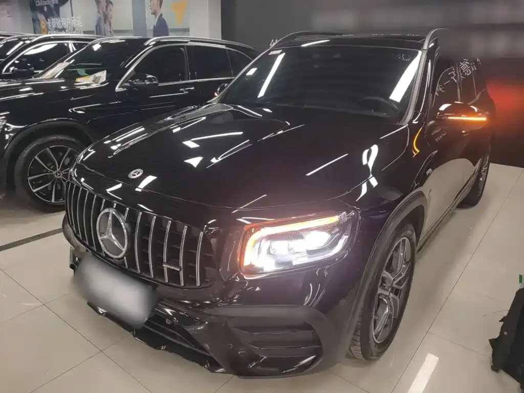 Mercedes-Benz GLB AMG — фото 2