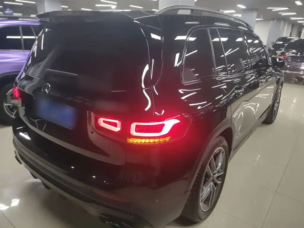 Mercedes-Benz GLB AMG — фото 7