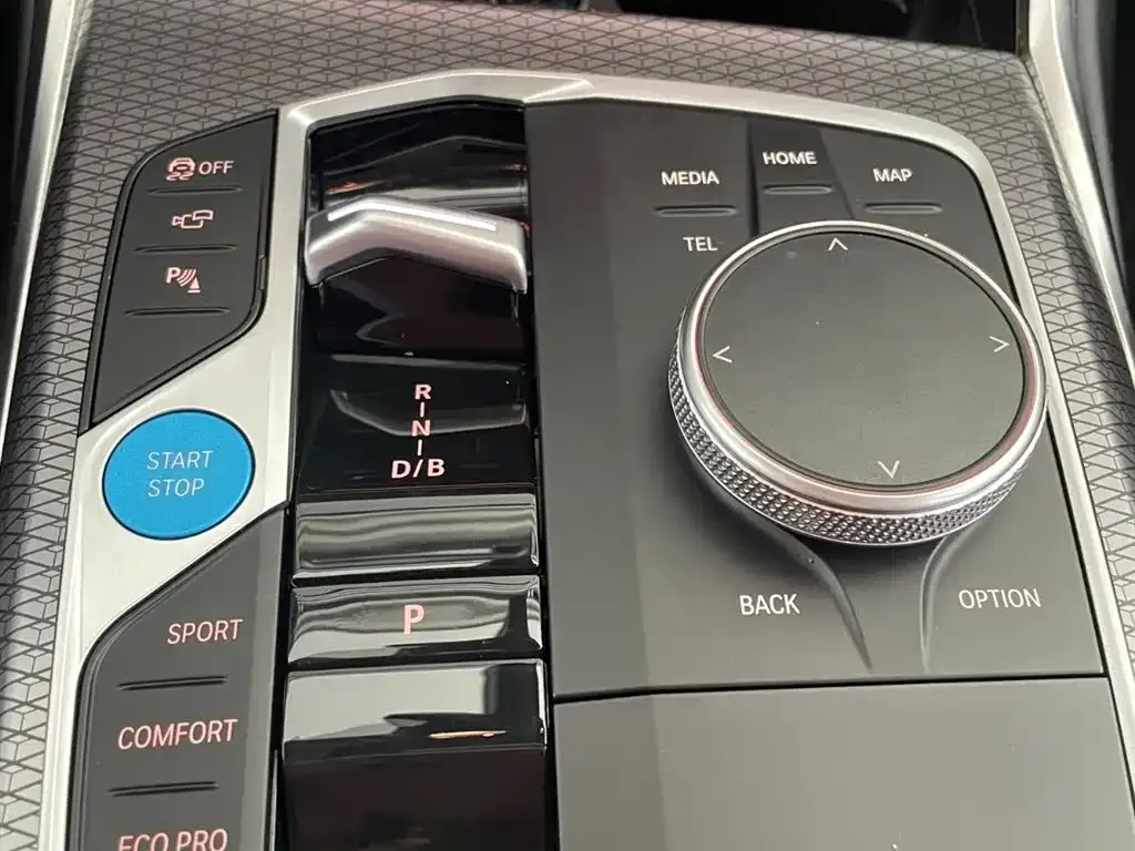 BMW i3 — фото 8