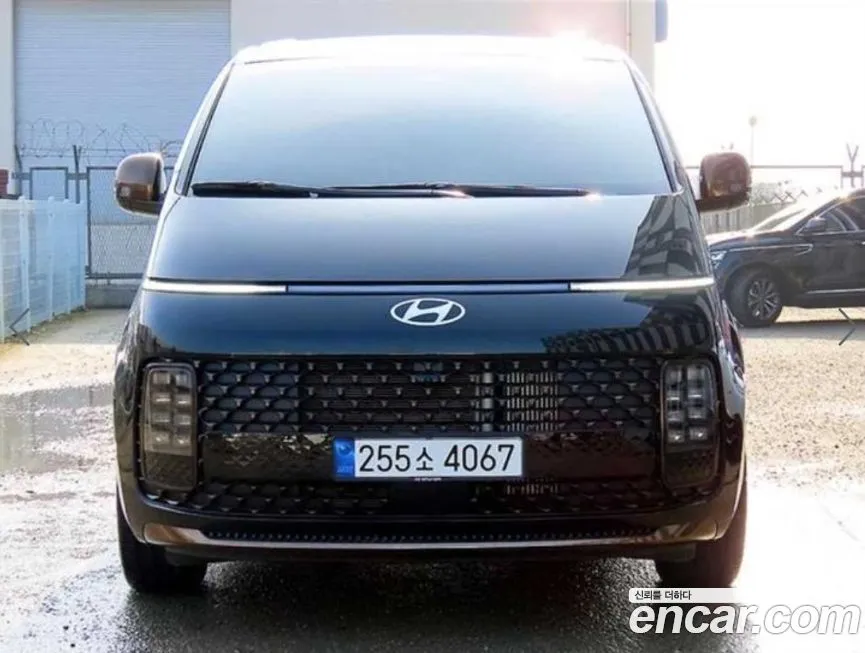 Hyundai Staria — фото 2