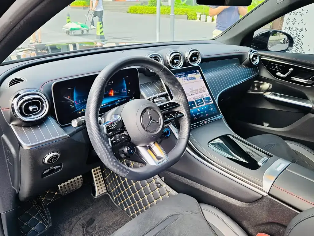 Mercedes-Benz GLC Coupe AMG — фото 6