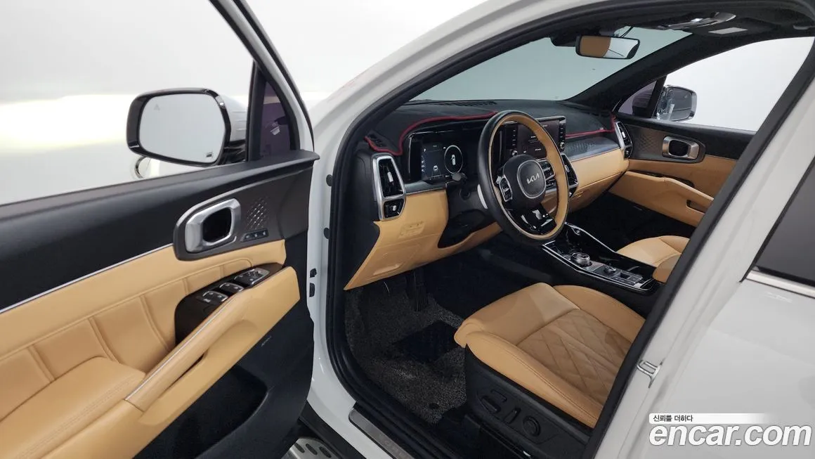 Kia Sorento — фото 10