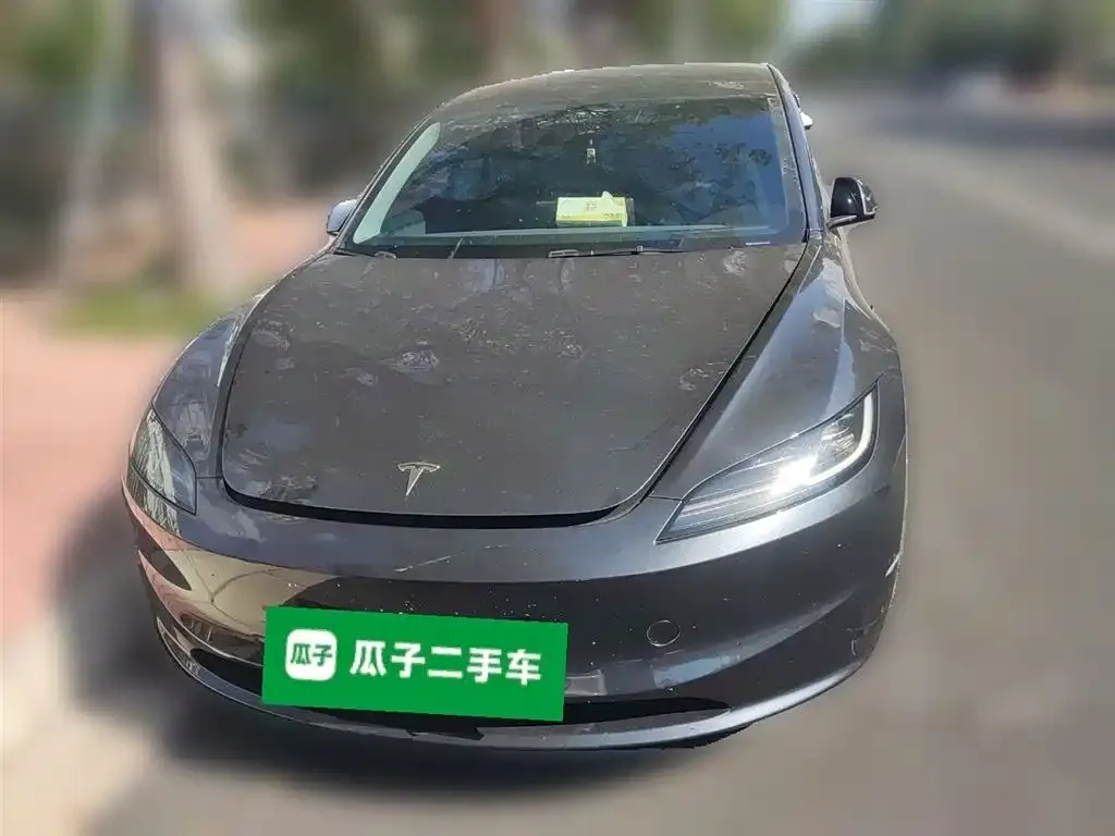 Tesla Model 3 — фото 3