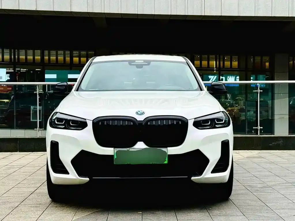 BMW iX3 — фото 2