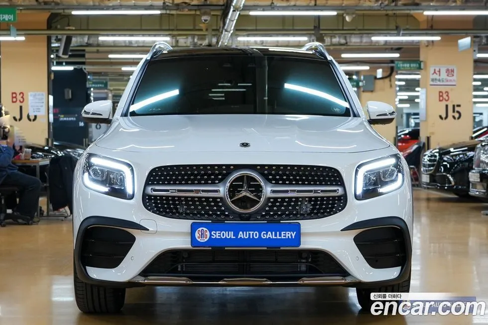Mercedes-Benz GLB-Class — фото 1