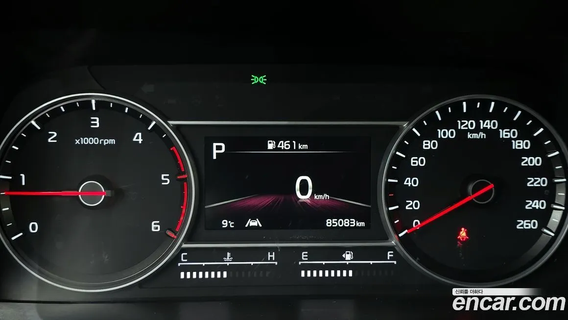 Kia Sorento — фото 8