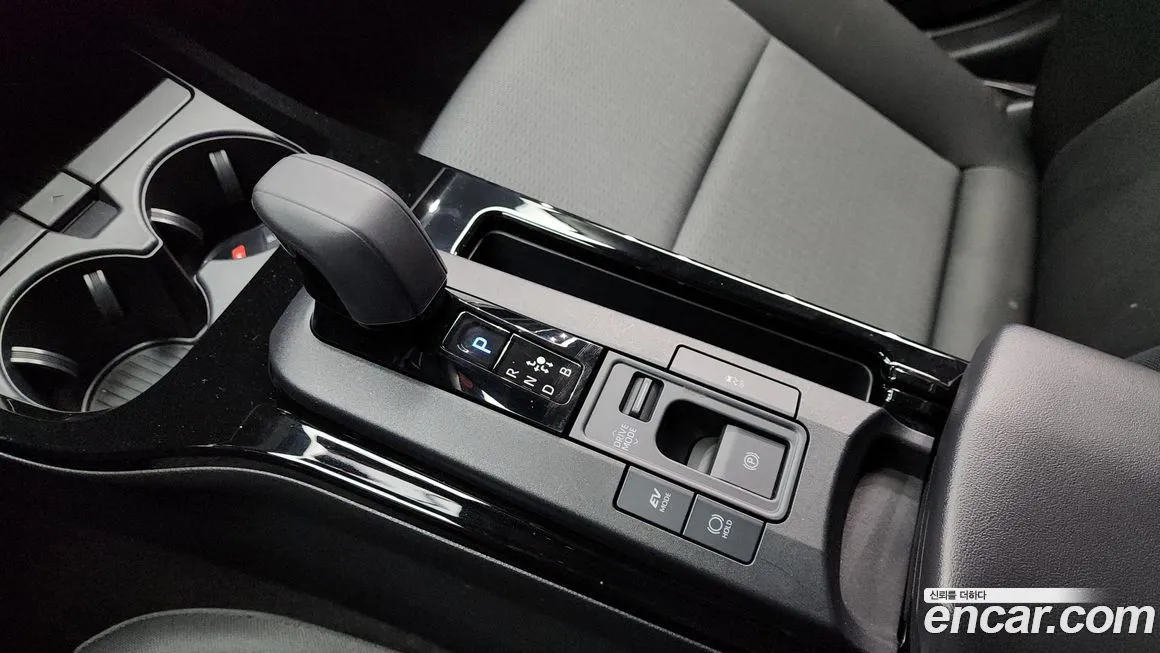 Toyota Prius — фото 9