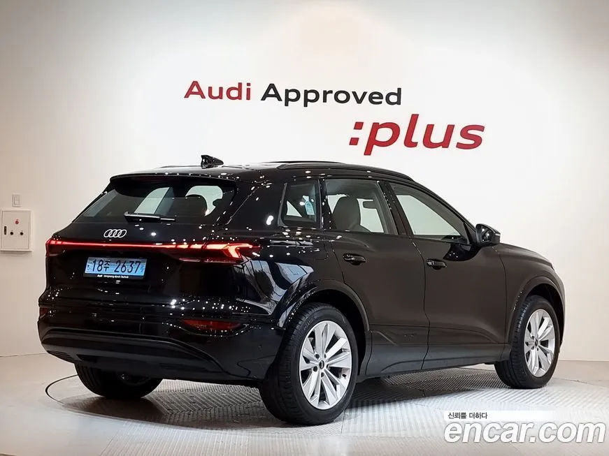Audi Q6 e-tron — фото 4
