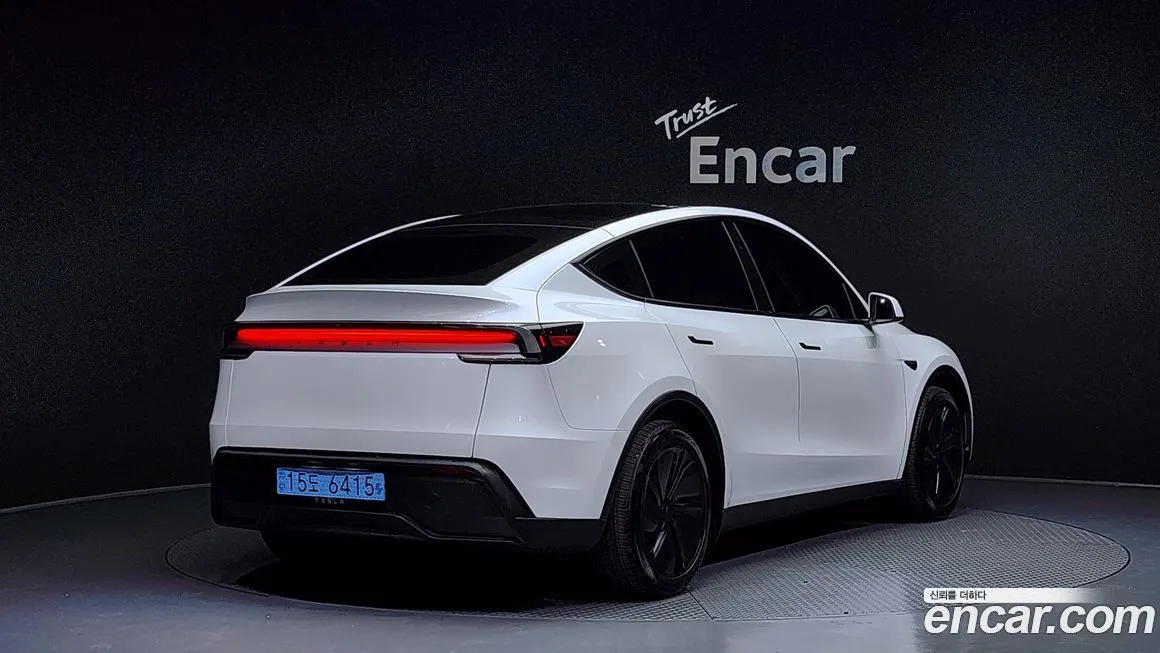 Tesla Model Y — фото 2