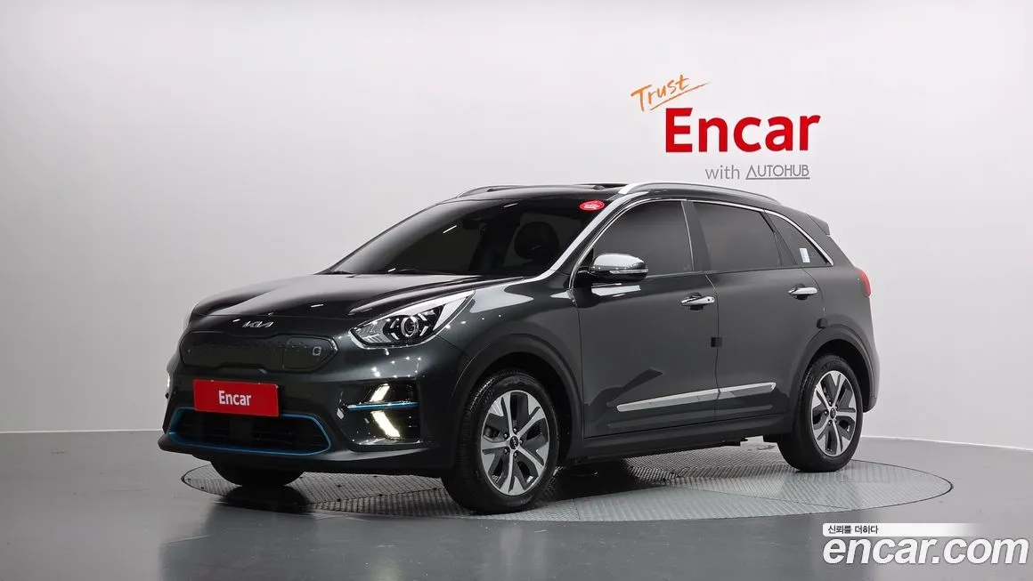 Kia Niro — фото 1