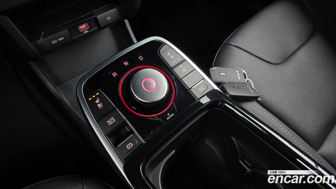 Kia Niro — фото 9