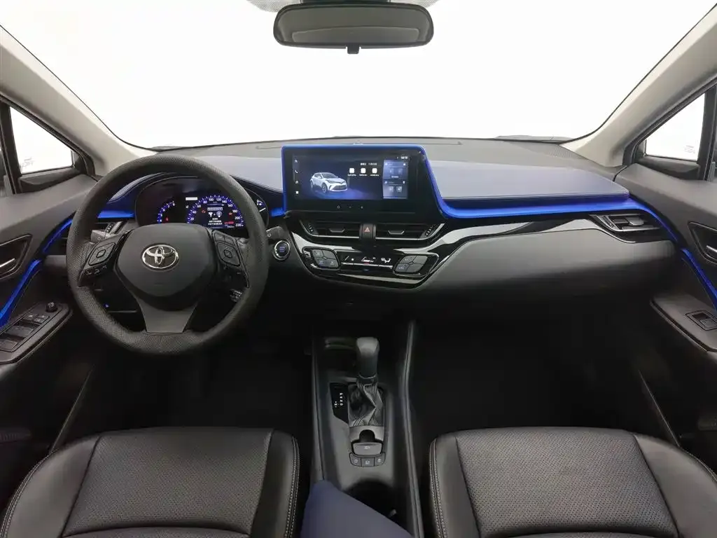Toyota C-HR — фото 5