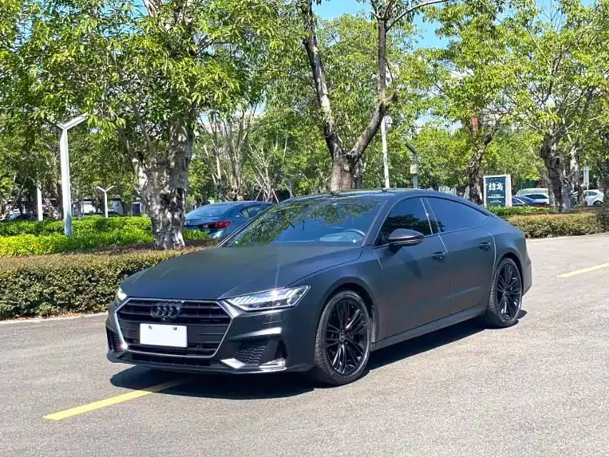 Audi A7 — фото 1