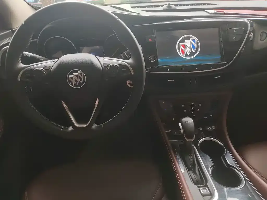 Buick Envision Plus — фото 7