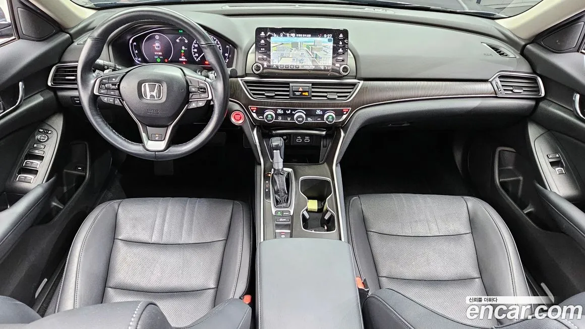 Honda Accord — фото 7