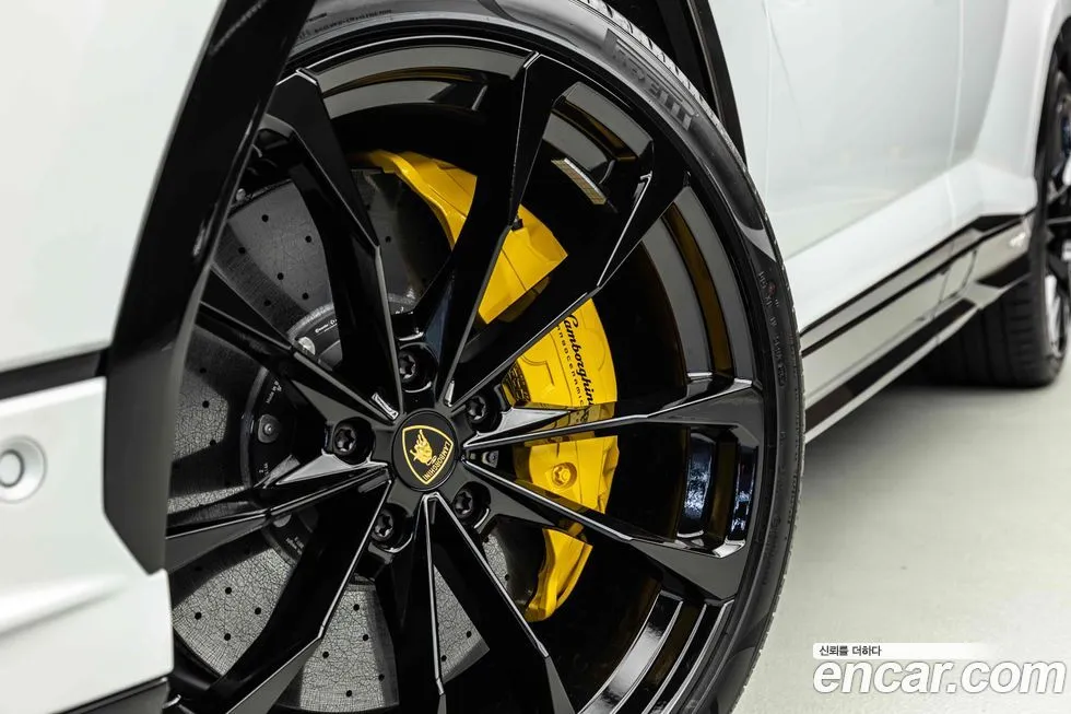 Lamborghini Urus — фото 4