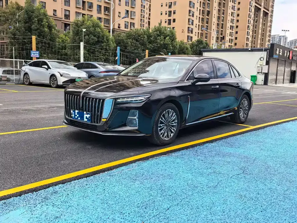 Hongqi H5 — фото 1