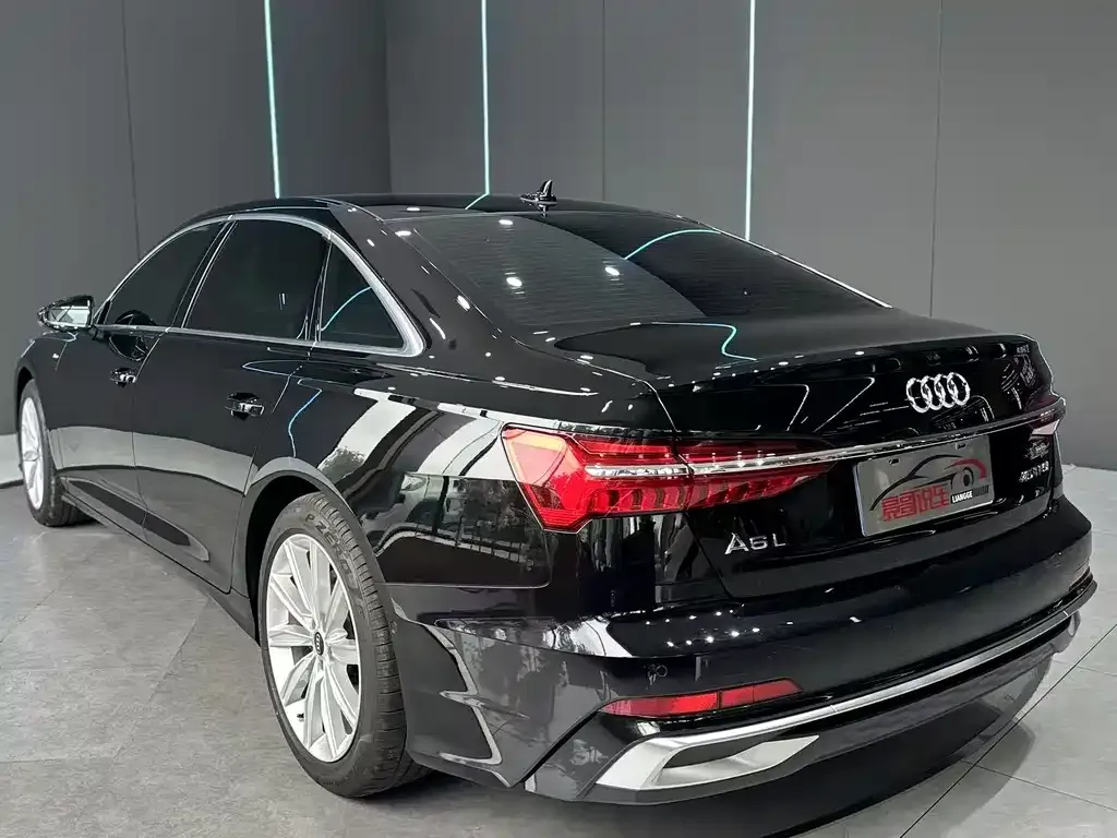 Audi A6L — фото 6
