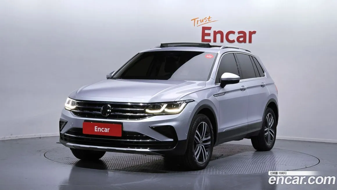 Volkswagen Tiguan — фото 1