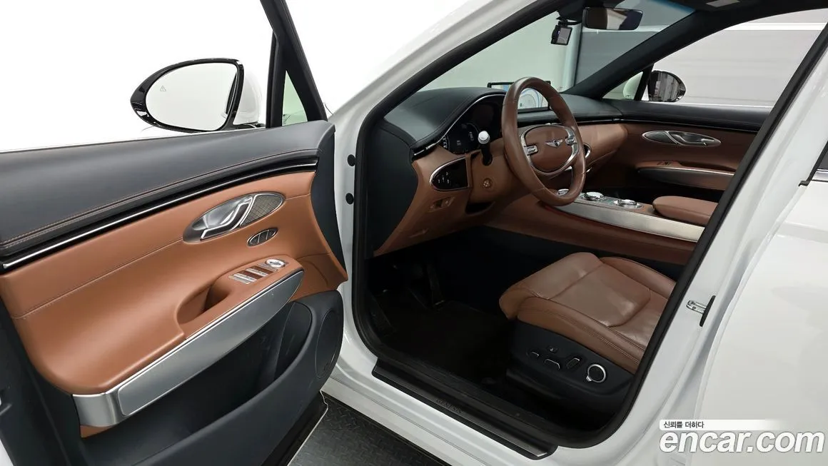 Genesis GV70 — фото 10