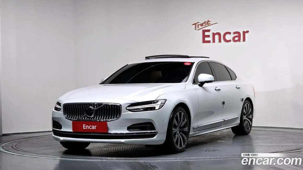 Volvo S90 — фото 1