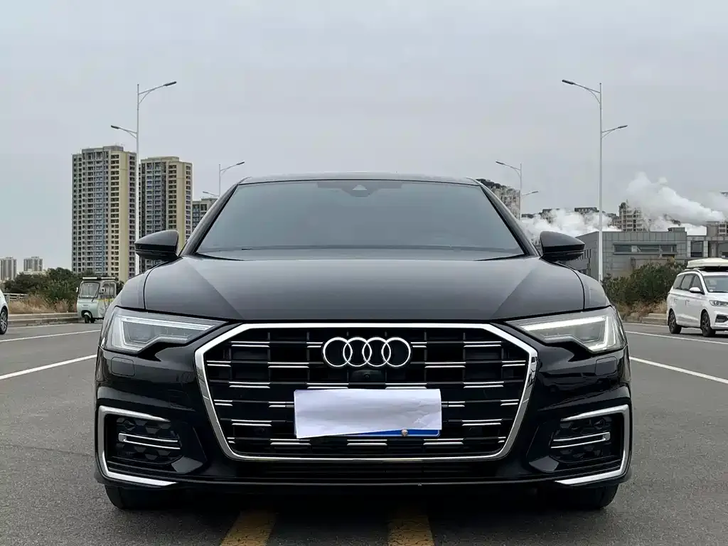 Audi A6L — фото 2