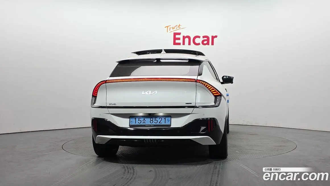 Kia EV6 — фото 4
